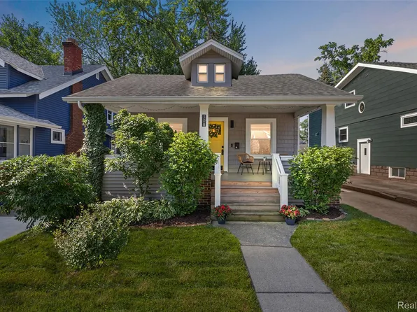 308 Gardenia Ave, Royal Oak, MI 48067