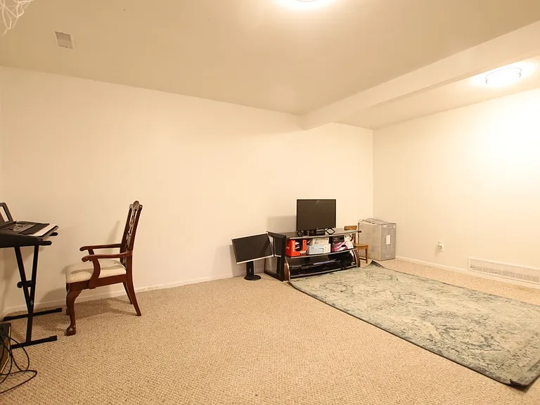 28 Whelan Dr — Photo 22