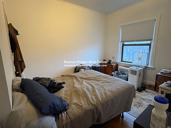 4th image of 384 Commonwealth Ave APT 11