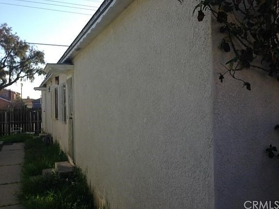 4th image of 703 W 106th St