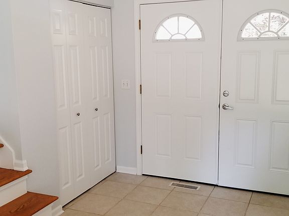 3rd image of 2411 Wolfe Dr