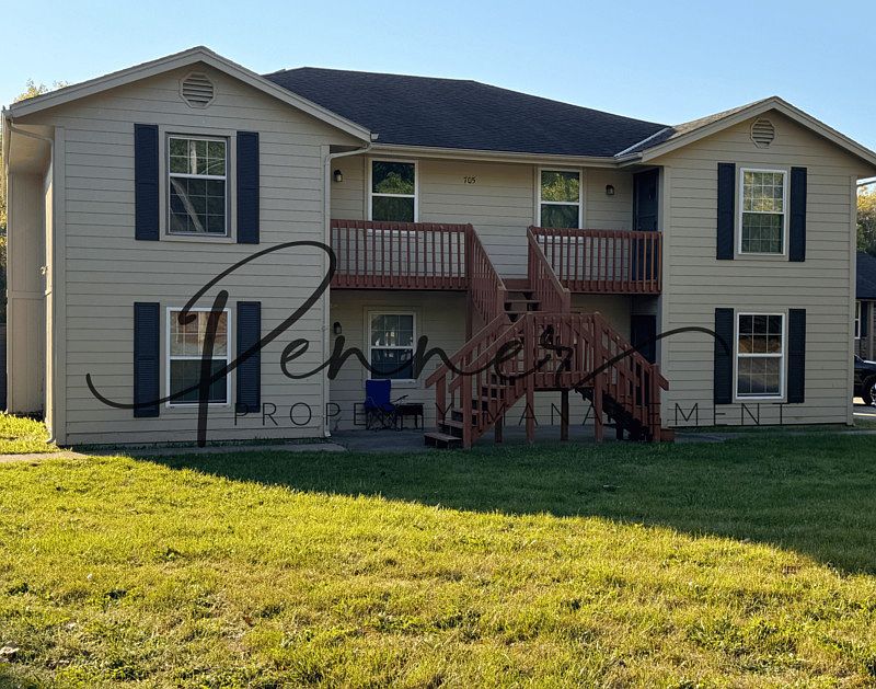 1st image of 705C NE Ball Dr