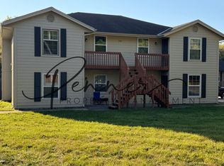 705C NE Ball Dr, Lees Summit, MO 64086