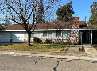 783 N Acacia St, Woodlake, CA 93286