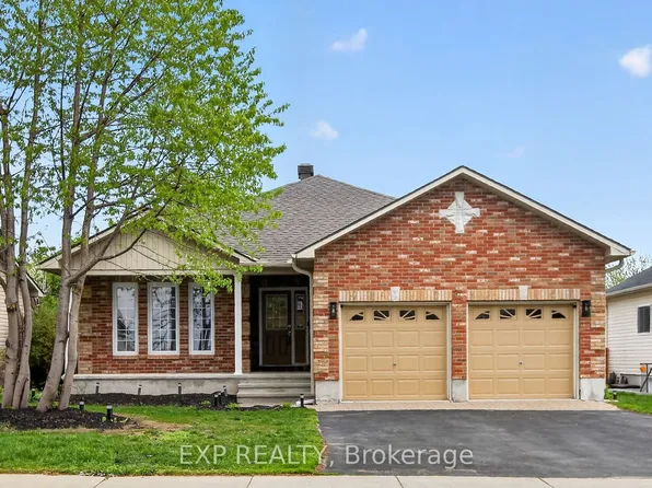 84 Comba Dr, Carleton Place, ON K7C 4W2