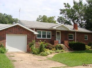 334 S Wall St, Mountain Grove, MO 65711