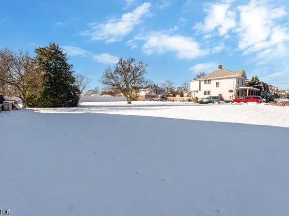 380 E Main St, Somerville Boro, NJ 08876