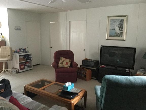 3rd image of 5283 Rogers Ave