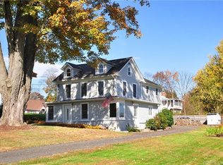 4 Cobey Rd, Bloomfield, CT 06002