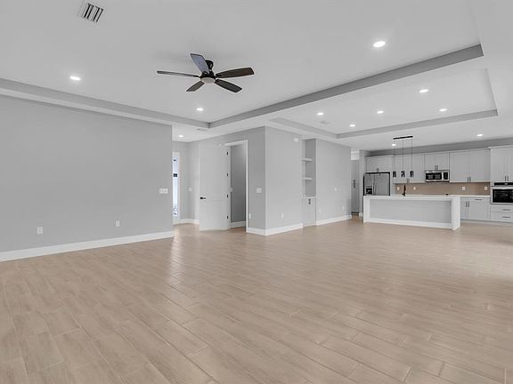 3rd image of 1821 Missouri Rd NW