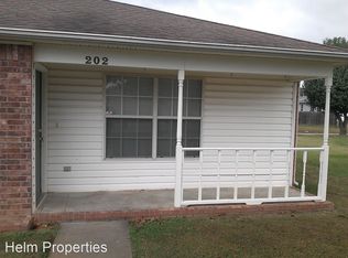 190 S Southwinds Rd, Farmington, AR 72730