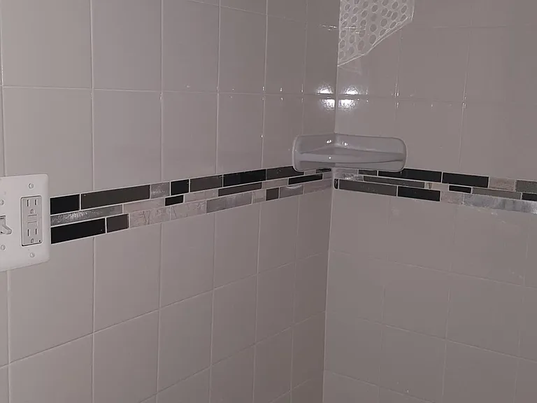 Master bathroom 2
