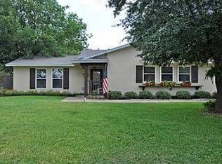 1108 N Cottonwood Dr, Richardson, TX 75080