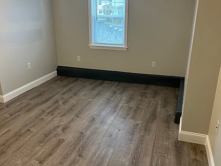 165 Lovell St #1 — Photo 9