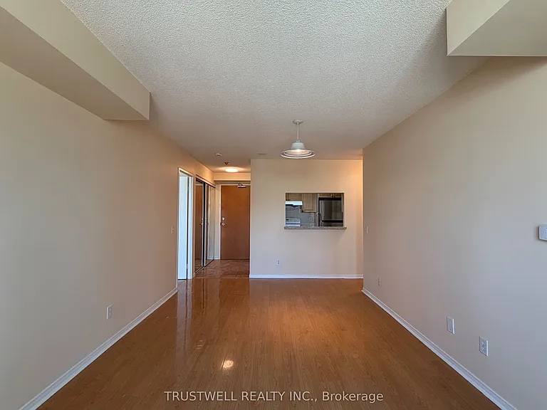 238 Doris Ave #902 — Photo 10