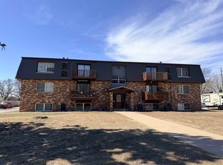 710 Geisinger Rd APT 8, Storm Lake, IA 50588
