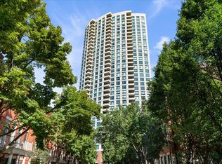 501 N Clinton St APT 1304, Chicago, IL 60654