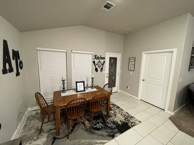 1642 Vidalia St — Photo 13