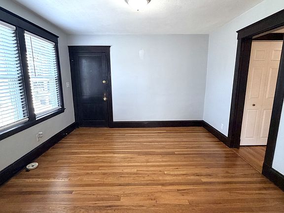 5th image of 75 Sterling St #1-R