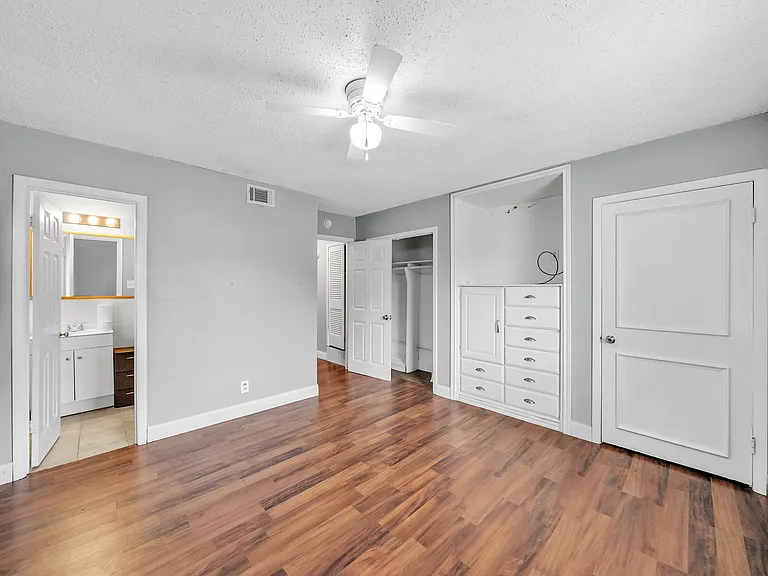 4621 Darla Dr — Photo 8