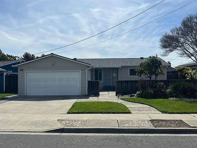 35489 Cleremont Dr — Photo 1