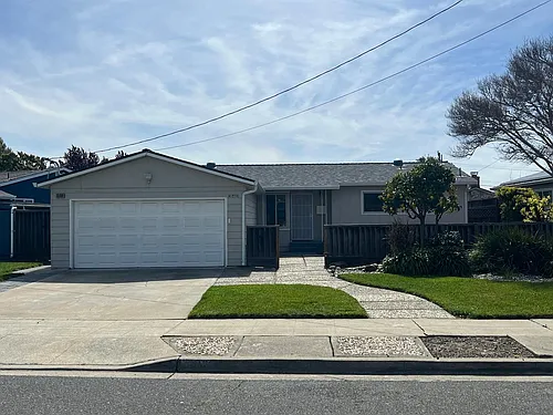 35489 Cleremont Dr Photo 1