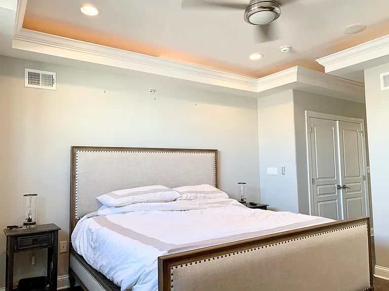 Primary bedroom - 3rd floor (bed frame included)