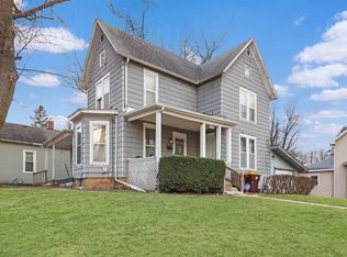 648 S Adams Ave, Freeport, IL 61032