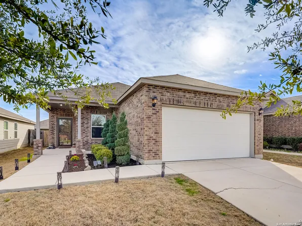 2446 Rainbow Basin, Converse, TX 78109