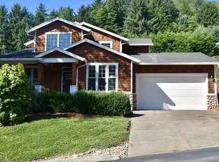 120 Sea Crest Dr, Otter Rock, OR 97369