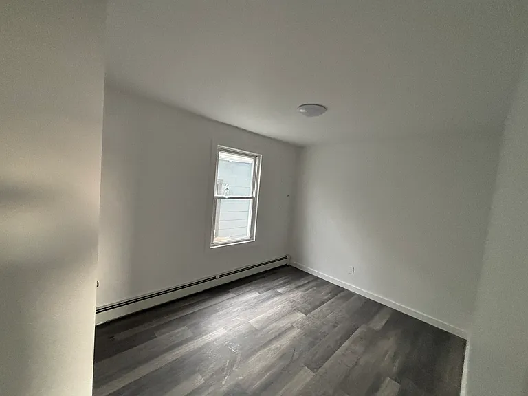 188 N Hamilton St — Photo 7