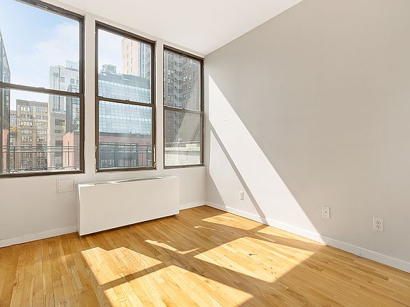 5th image of 17 E 13th St APT 7A