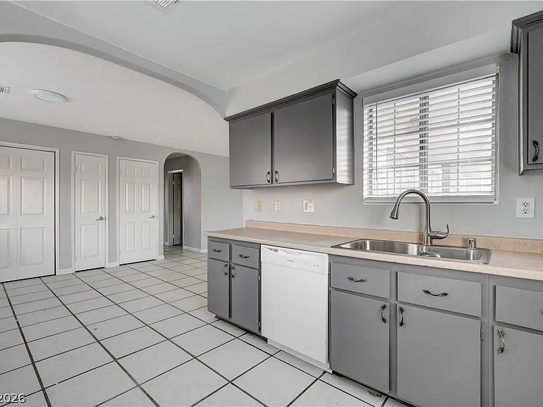 5270 Carriellen Ln #A — Photo 16