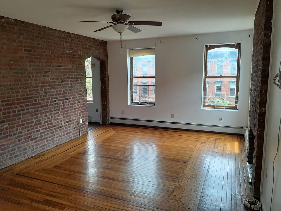 1st image of 611 Jersey Ave APT 2