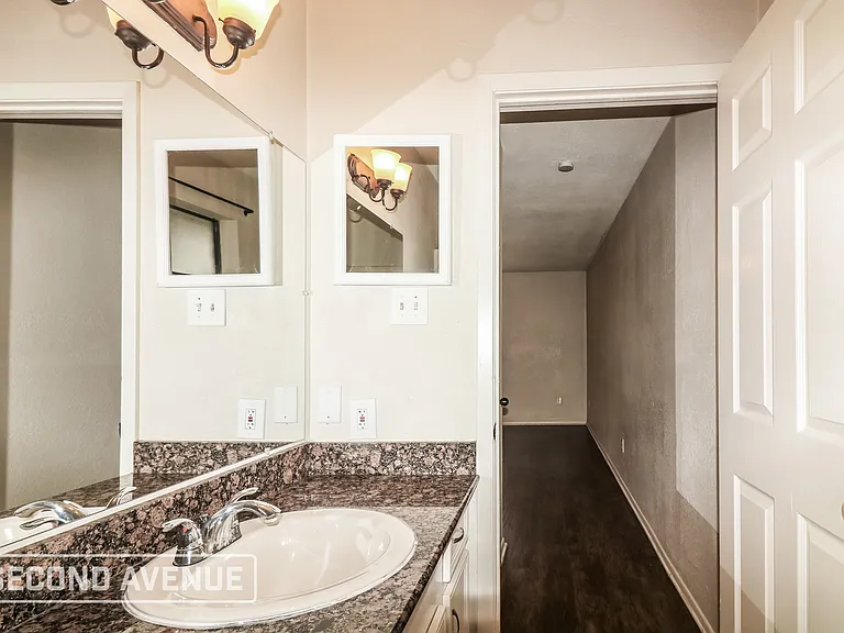 4301 Catfish Dr — Photo 14