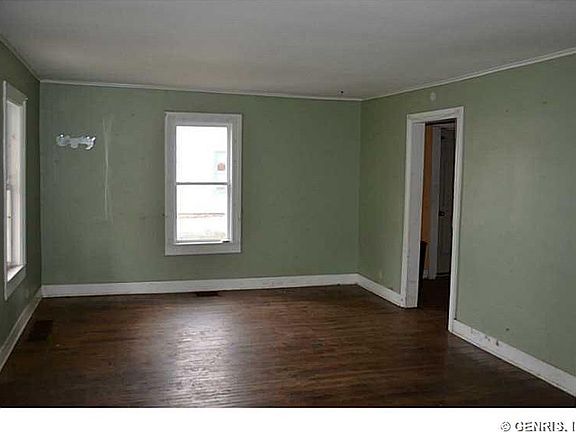 2nd image of 10 Elmwood Ave