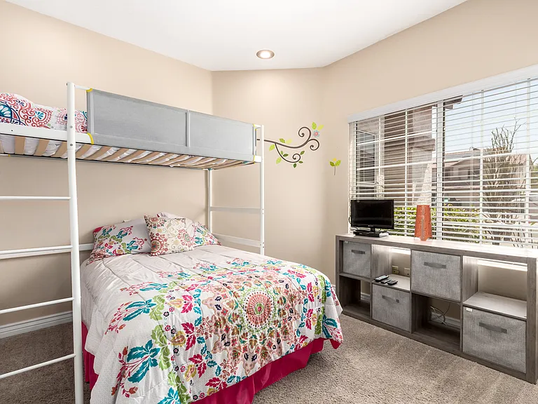 1126 N Melody Cir — Photo 15