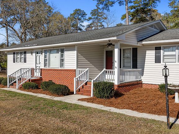 3rd image of 3833 Dunn Rd