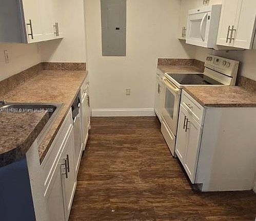2nd image of 201 SW 116th Ave #22202