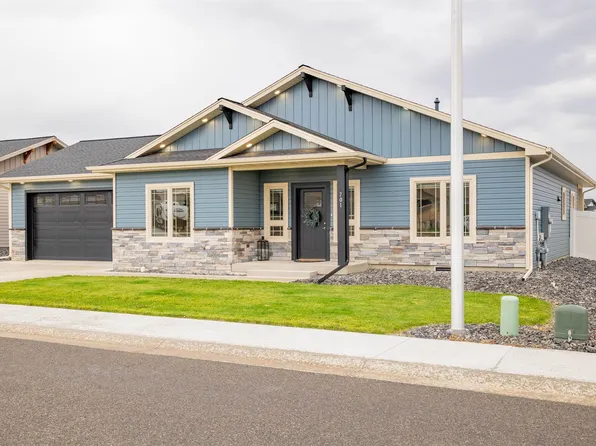 701 Go Around Loop, Cody, WY 82414