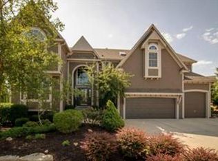 17317 W 84th Ter, Lenexa, KS 66219