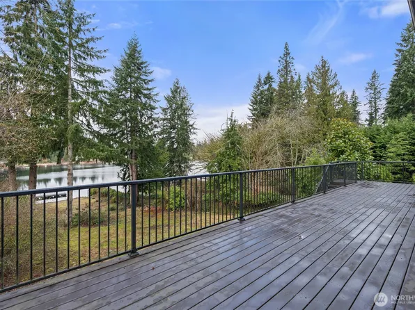 23320 E Echo Lake Road, Snohomish, WA 98296