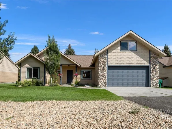 40 Charters Dr, Donnelly, ID 83615