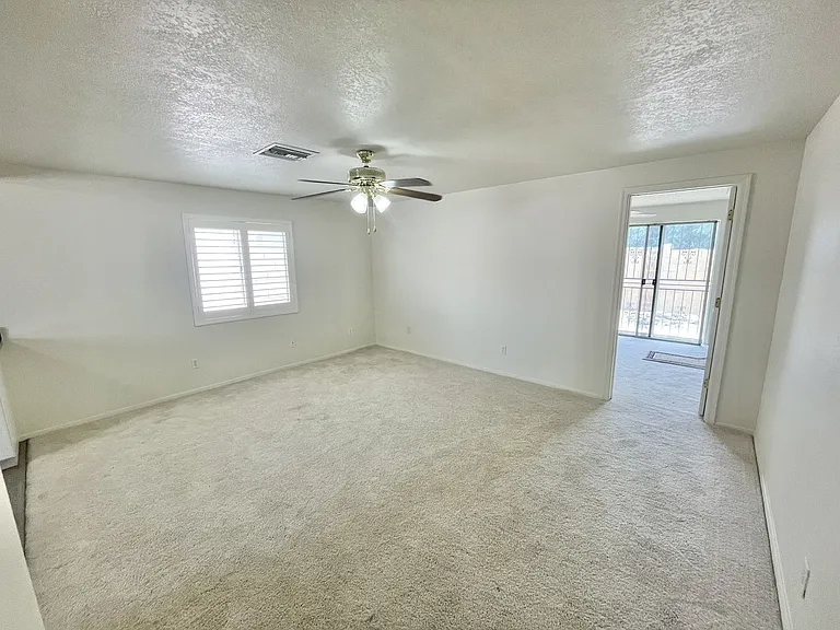 3860 E Acoma Dr — Photo 2