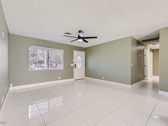 5th image of 4717 Sunny Brook Ave