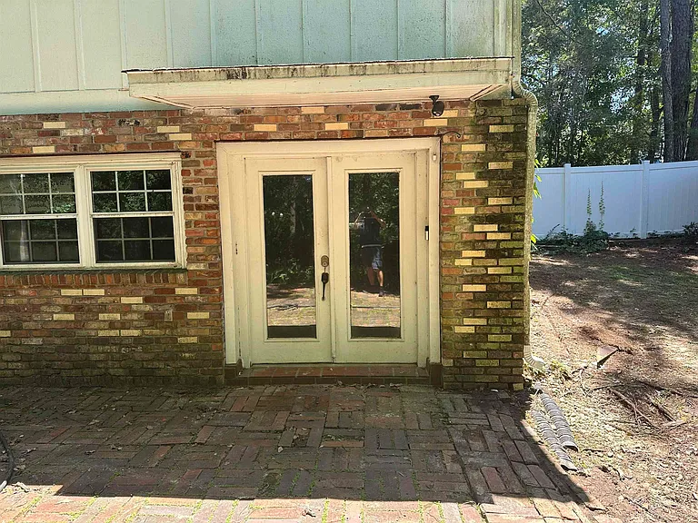 2209 Gibbs Dr — Photo 17