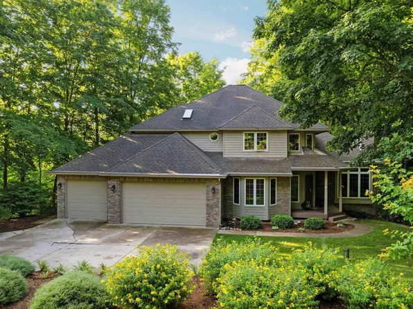 9658 E Walkabout Ln, Traverse City, MI 49684