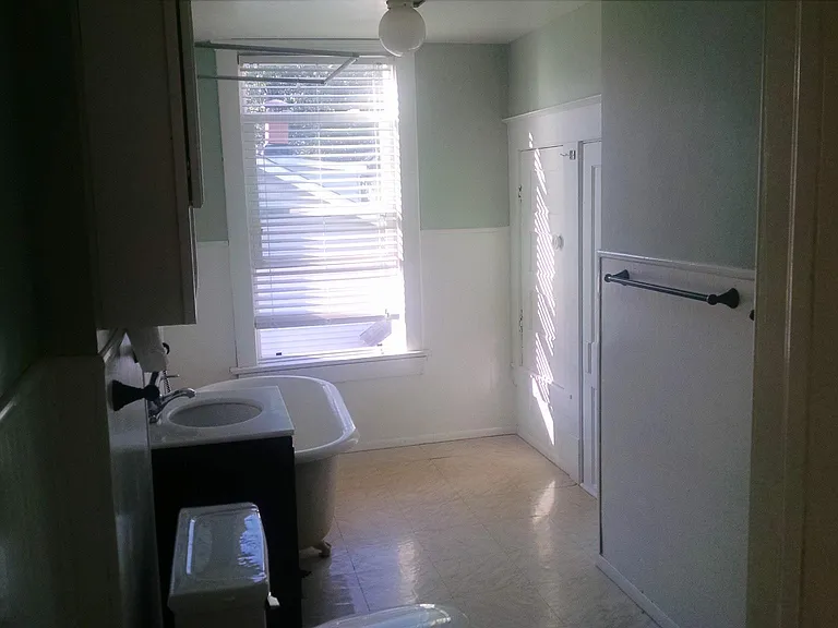 601 W Columbia Ave #2 — Photo 5