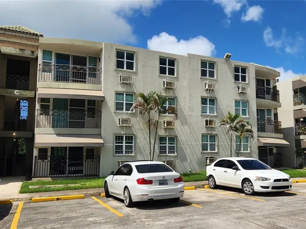 C 121 La Inmaculada Court Cond, Vega Alta, PR 00692