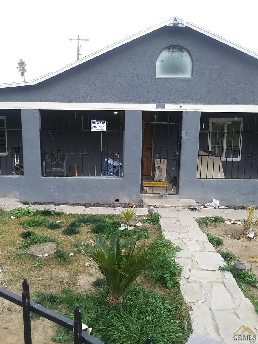 2015 Gage St photo 1